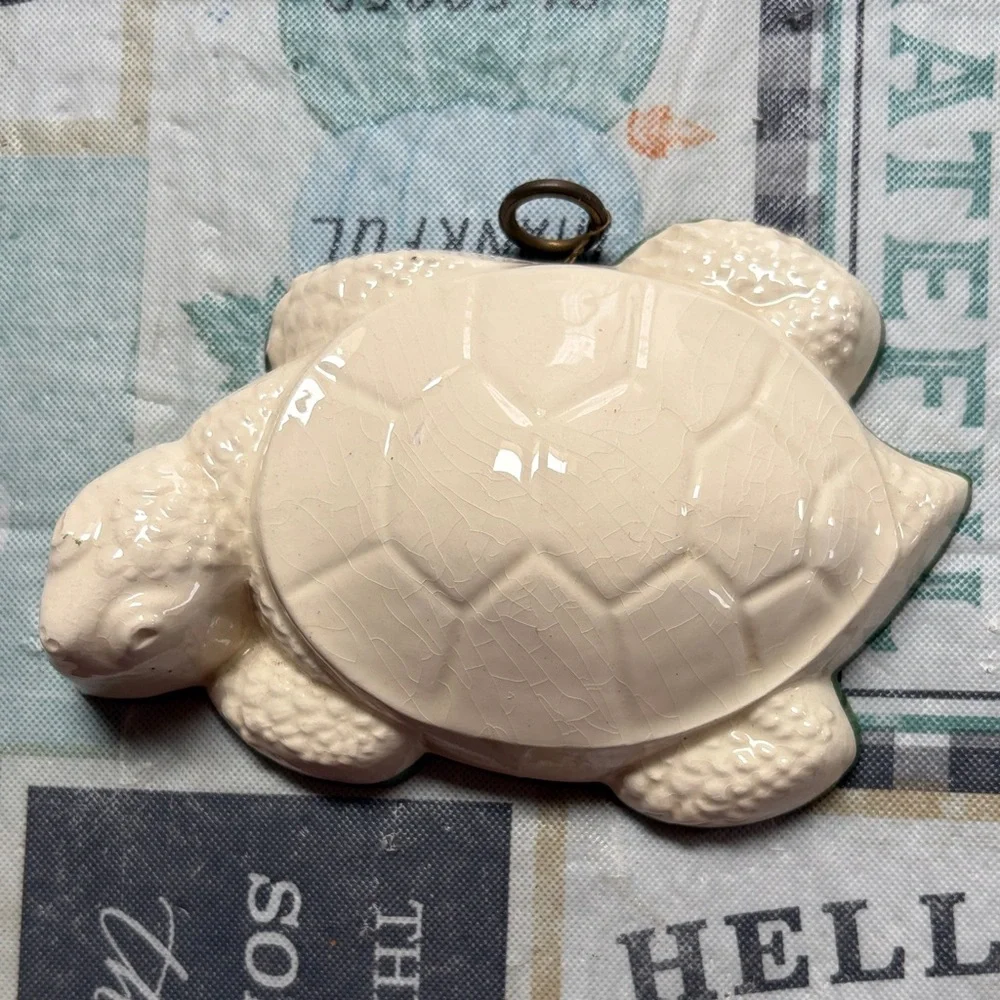 Set of Two Ceramiche Bassano Made in Italy Cream Turtle Wall Decor